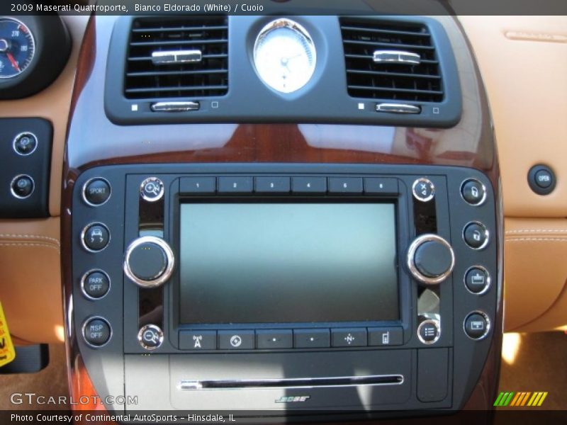 Bianco Eldorado (White) / Cuoio 2009 Maserati Quattroporte