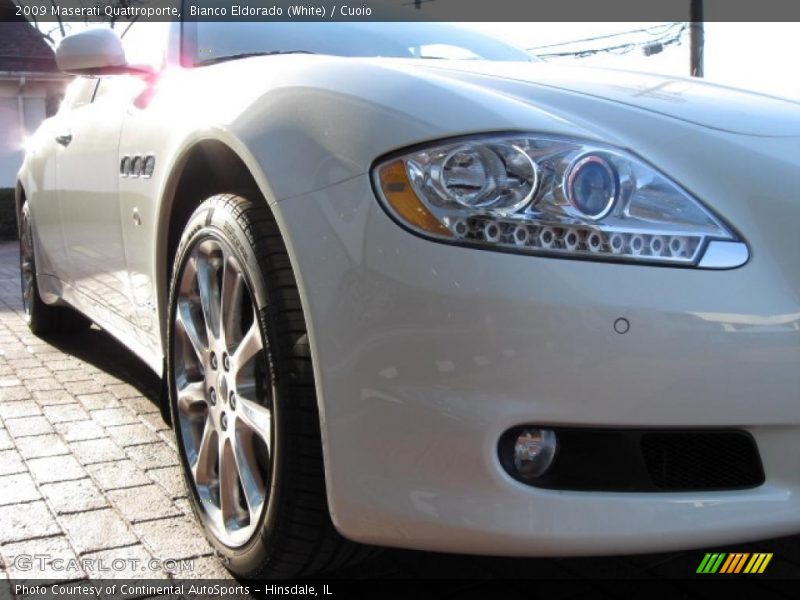 Bianco Eldorado (White) / Cuoio 2009 Maserati Quattroporte