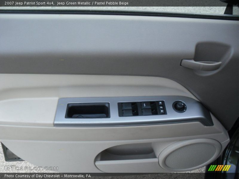 Jeep Green Metallic / Pastel Pebble Beige 2007 Jeep Patriot Sport 4x4