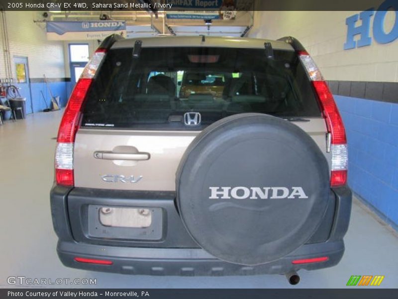 Sahara Sand Metallic / Ivory 2005 Honda CR-V EX 4WD