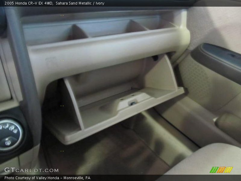 Sahara Sand Metallic / Ivory 2005 Honda CR-V EX 4WD