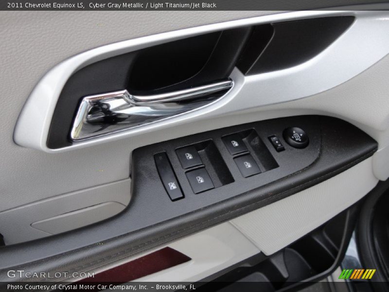 Cyber Gray Metallic / Light Titanium/Jet Black 2011 Chevrolet Equinox LS
