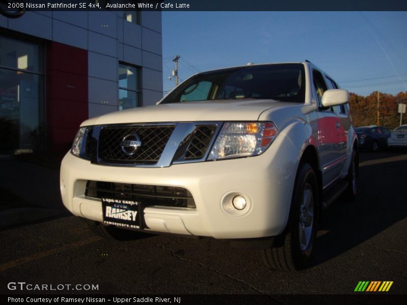 Avalanche White / Cafe Latte 2008 Nissan Pathfinder SE 4x4