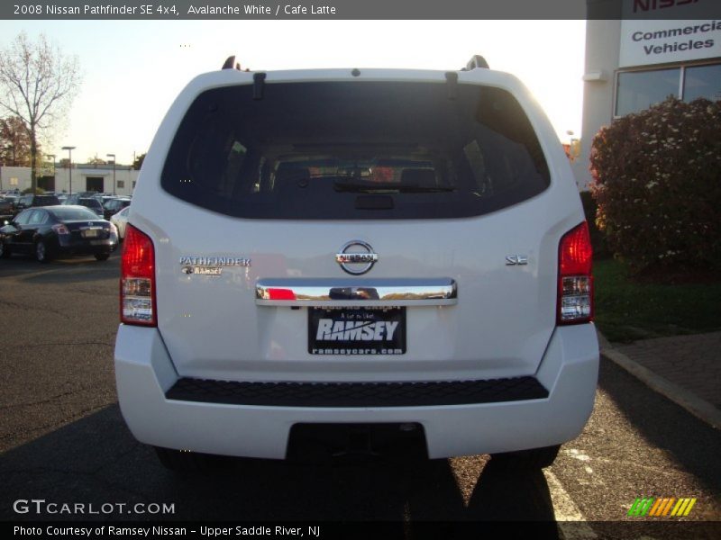 Avalanche White / Cafe Latte 2008 Nissan Pathfinder SE 4x4