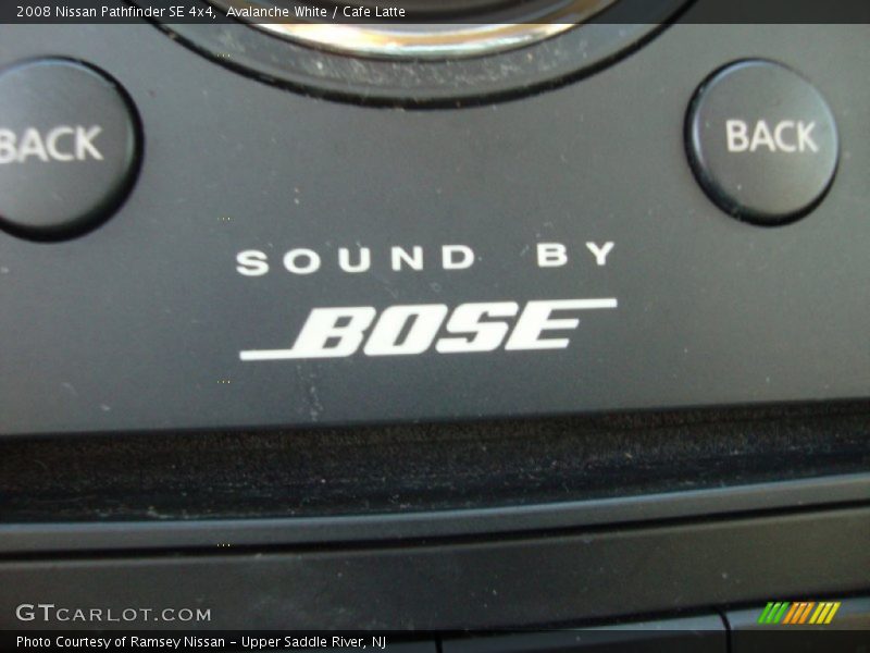 Avalanche White / Cafe Latte 2008 Nissan Pathfinder SE 4x4