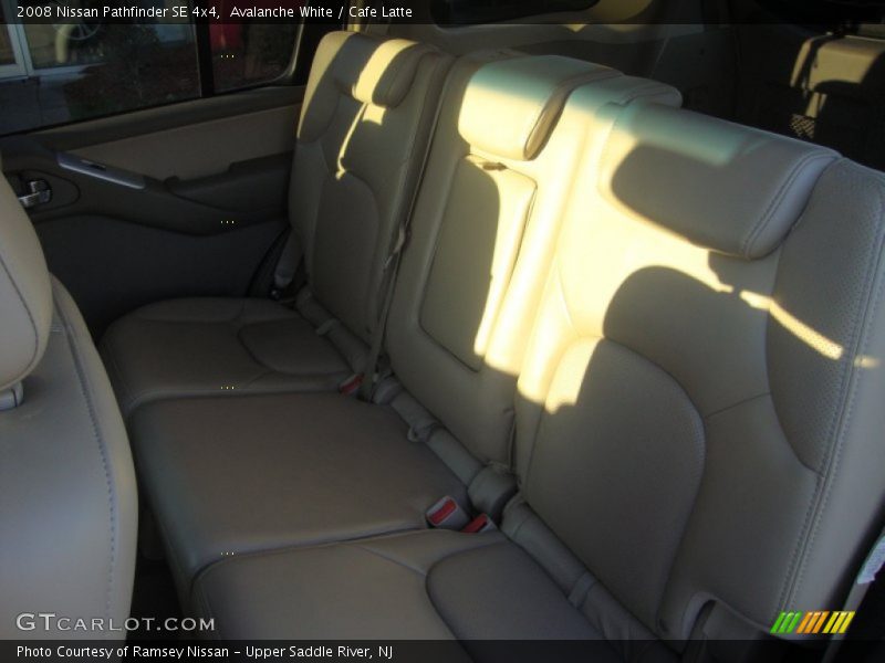 Avalanche White / Cafe Latte 2008 Nissan Pathfinder SE 4x4