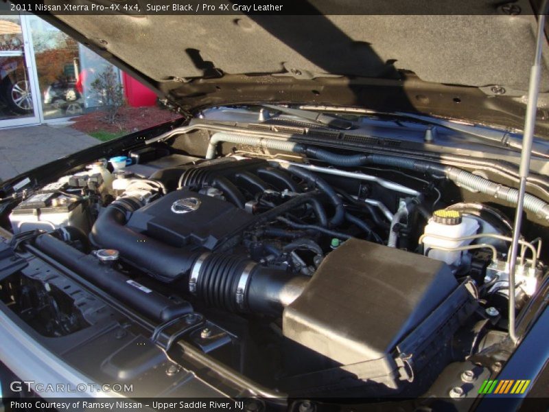 Super Black / Pro 4X Gray Leather 2011 Nissan Xterra Pro-4X 4x4