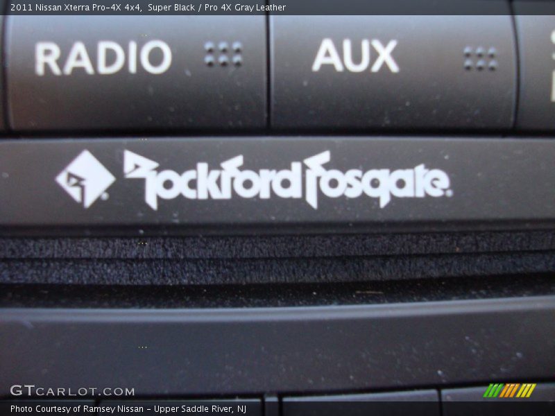 Super Black / Pro 4X Gray Leather 2011 Nissan Xterra Pro-4X 4x4