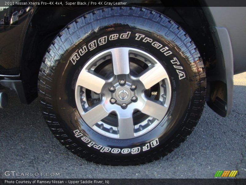 Super Black / Pro 4X Gray Leather 2011 Nissan Xterra Pro-4X 4x4