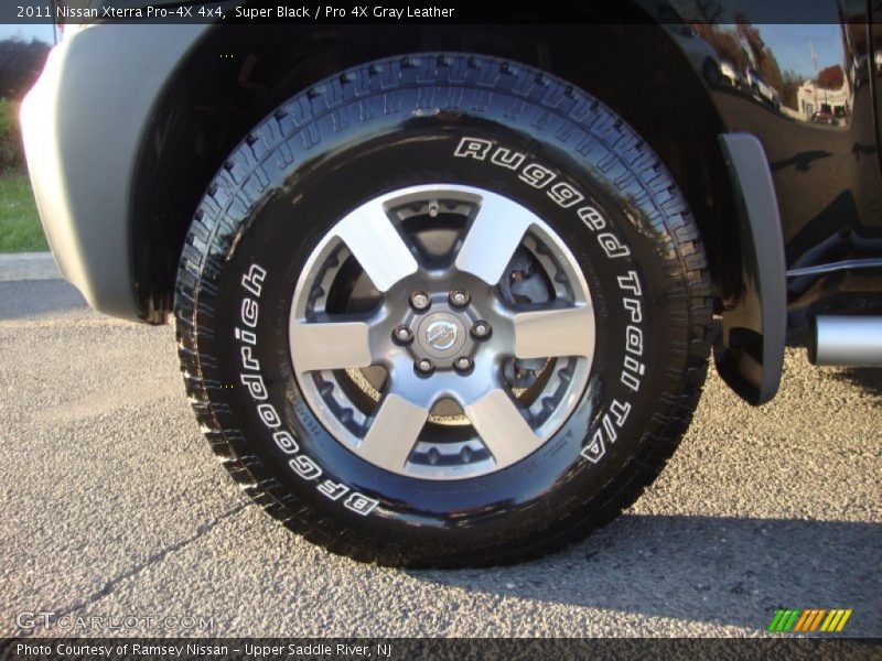 Super Black / Pro 4X Gray Leather 2011 Nissan Xterra Pro-4X 4x4