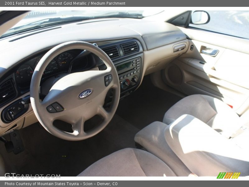 Harvest Gold Metallic / Medium Parchment 2001 Ford Taurus SES