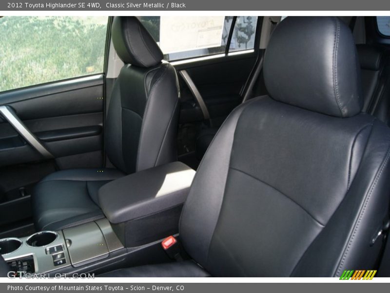 Classic Silver Metallic / Black 2012 Toyota Highlander SE 4WD