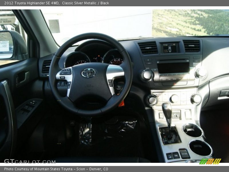 Classic Silver Metallic / Black 2012 Toyota Highlander SE 4WD
