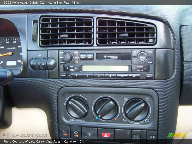 Controls of 2002 Cabrio GLS