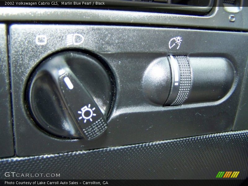 Marlin Blue Pearl / Black 2002 Volkswagen Cabrio GLS