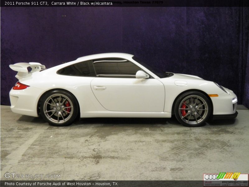 Carrara White / Black w/Alcantara 2011 Porsche 911 GT3