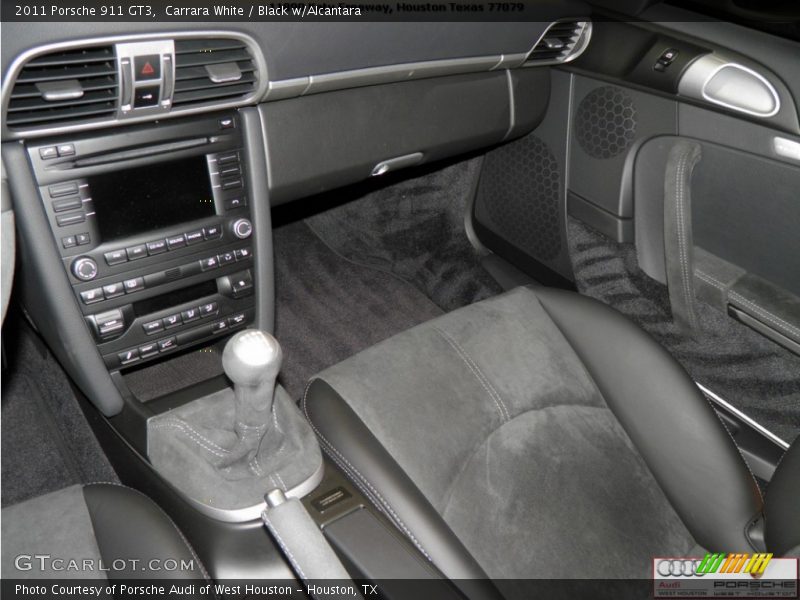 Carrara White / Black w/Alcantara 2011 Porsche 911 GT3