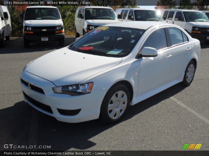 Wicked White Metallic / Black 2011 Mitsubishi Lancer ES