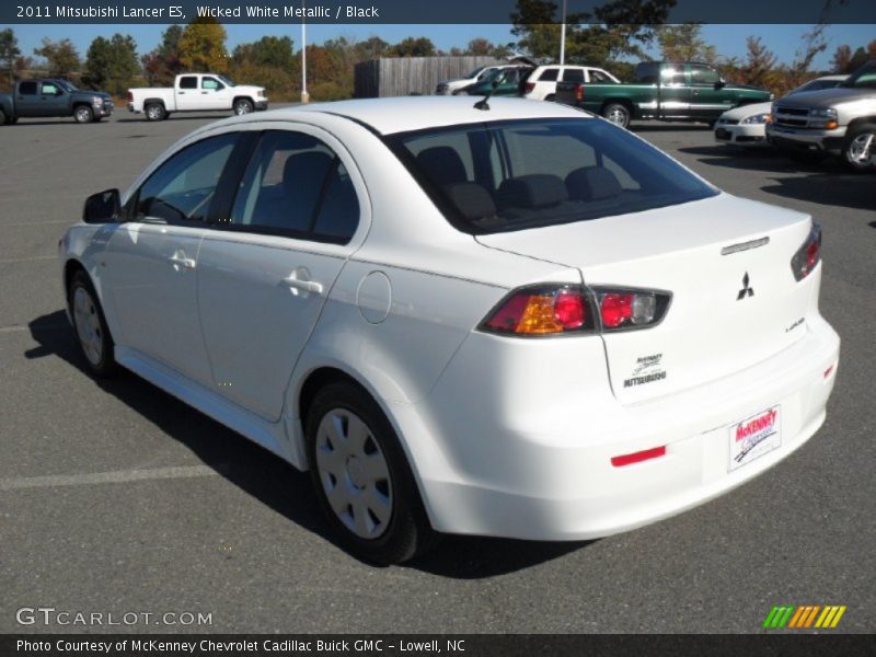 Wicked White Metallic / Black 2011 Mitsubishi Lancer ES