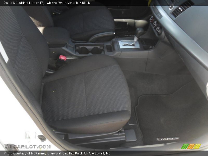 Wicked White Metallic / Black 2011 Mitsubishi Lancer ES