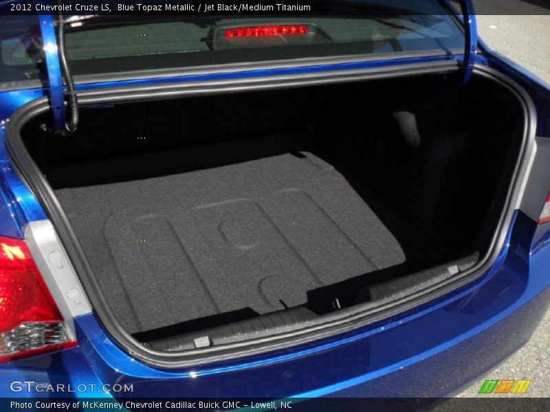 Blue Topaz Metallic / Jet Black/Medium Titanium 2012 Chevrolet Cruze LS