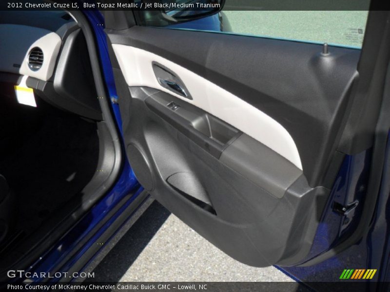 Blue Topaz Metallic / Jet Black/Medium Titanium 2012 Chevrolet Cruze LS