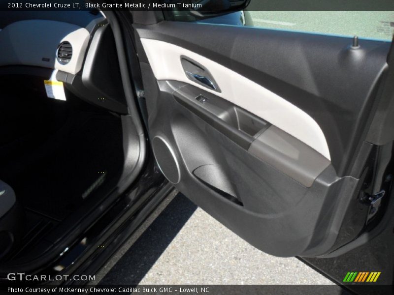 Black Granite Metallic / Medium Titanium 2012 Chevrolet Cruze LT