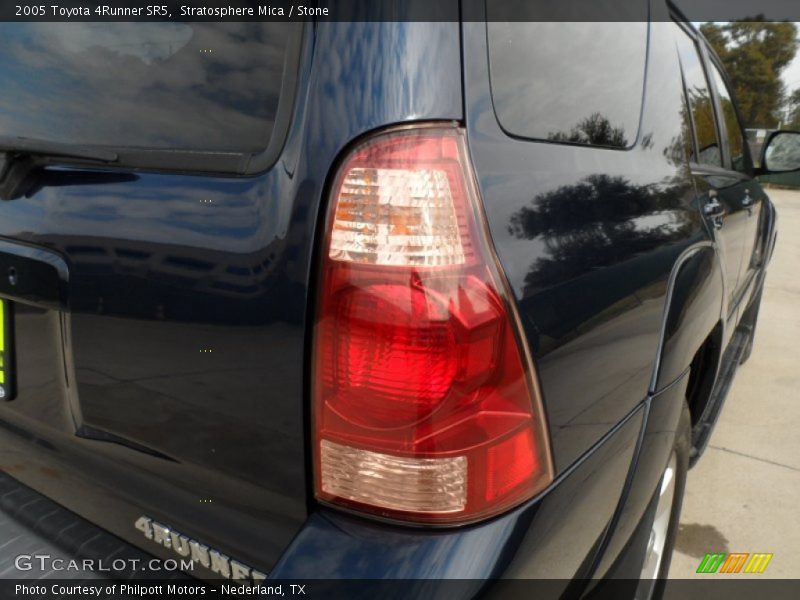 Stratosphere Mica / Stone 2005 Toyota 4Runner SR5