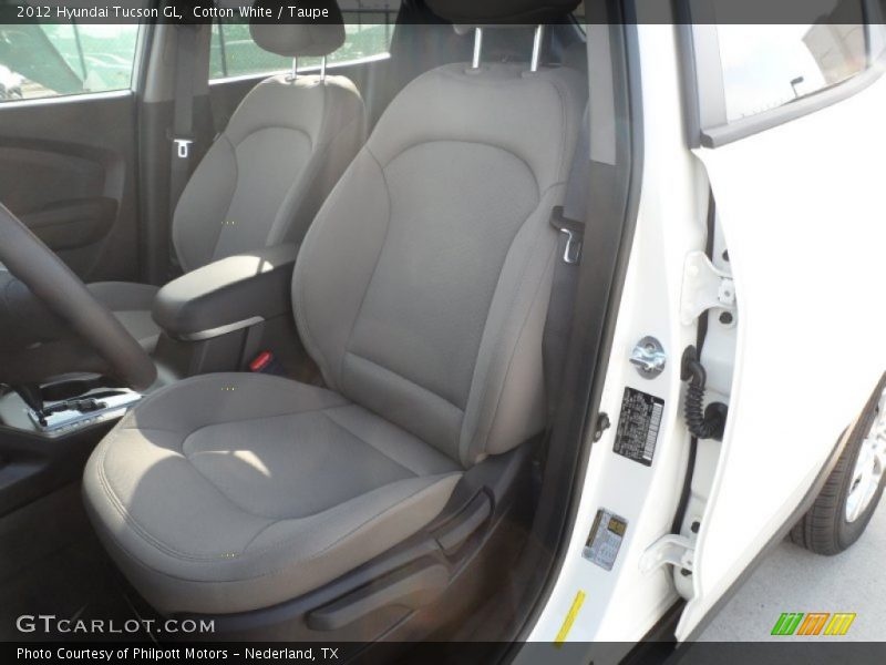 Cotton White / Taupe 2012 Hyundai Tucson GL