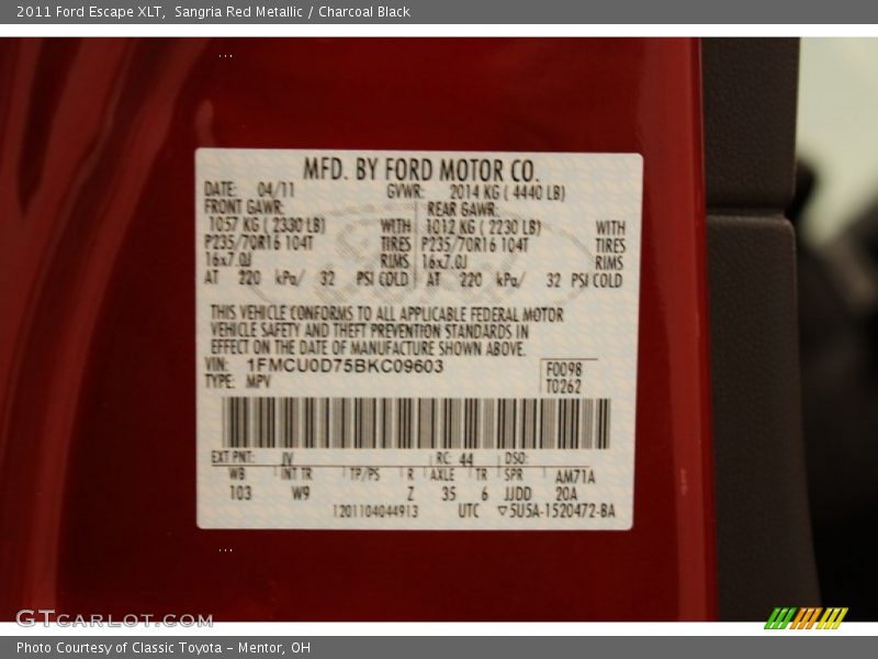 Sangria Red Metallic / Charcoal Black 2011 Ford Escape XLT