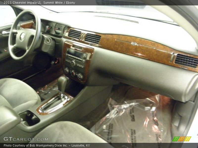 Summit White / Ebony 2011 Chevrolet Impala LS