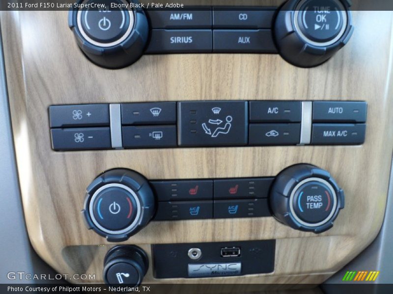 Ebony Black / Pale Adobe 2011 Ford F150 Lariat SuperCrew