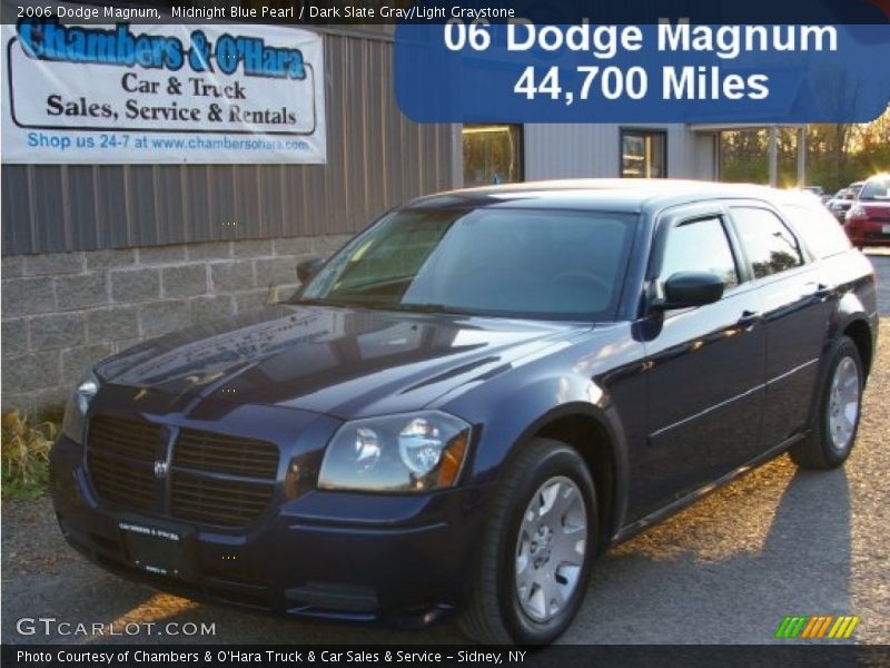 Midnight Blue Pearl / Dark Slate Gray/Light Graystone 2006 Dodge Magnum