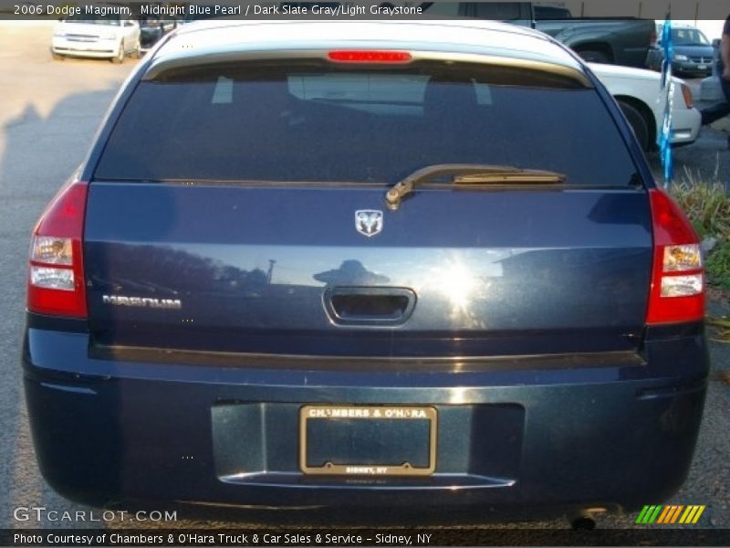 Midnight Blue Pearl / Dark Slate Gray/Light Graystone 2006 Dodge Magnum