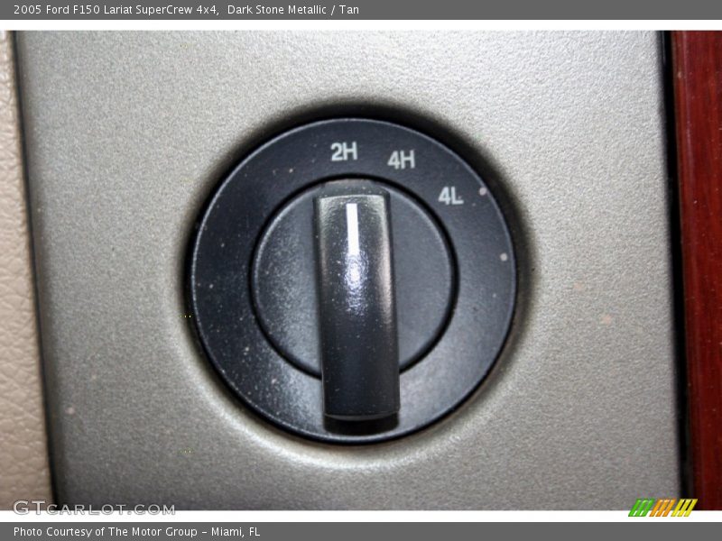 Dark Stone Metallic / Tan 2005 Ford F150 Lariat SuperCrew 4x4