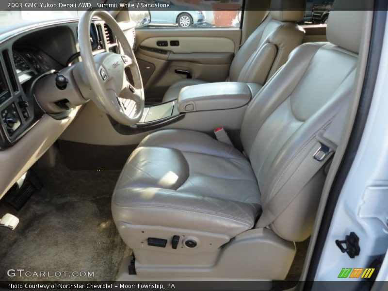 Summit White / Sandstone 2003 GMC Yukon Denali AWD