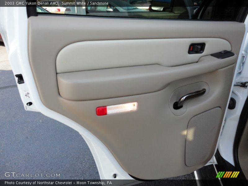 Summit White / Sandstone 2003 GMC Yukon Denali AWD