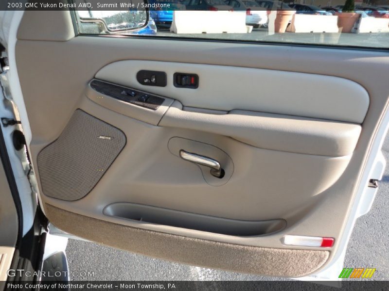 Summit White / Sandstone 2003 GMC Yukon Denali AWD