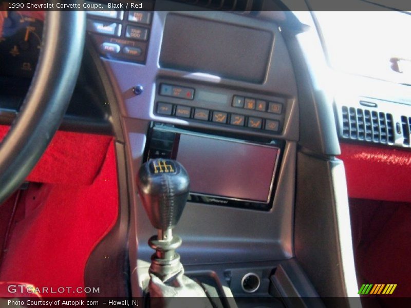 Controls of 1990 Corvette Coupe