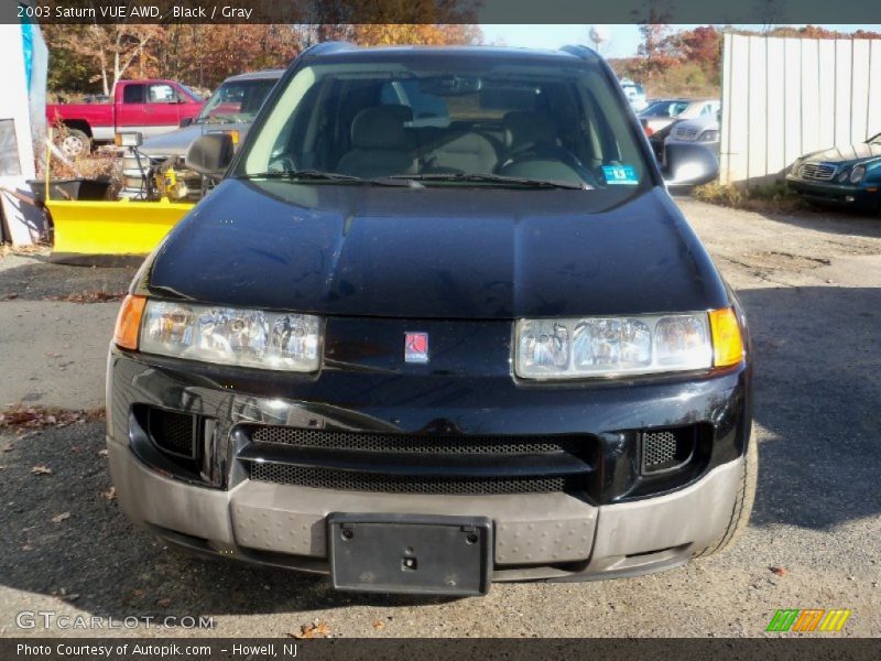 Black / Gray 2003 Saturn VUE AWD