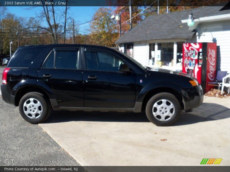Black / Gray 2003 Saturn VUE AWD