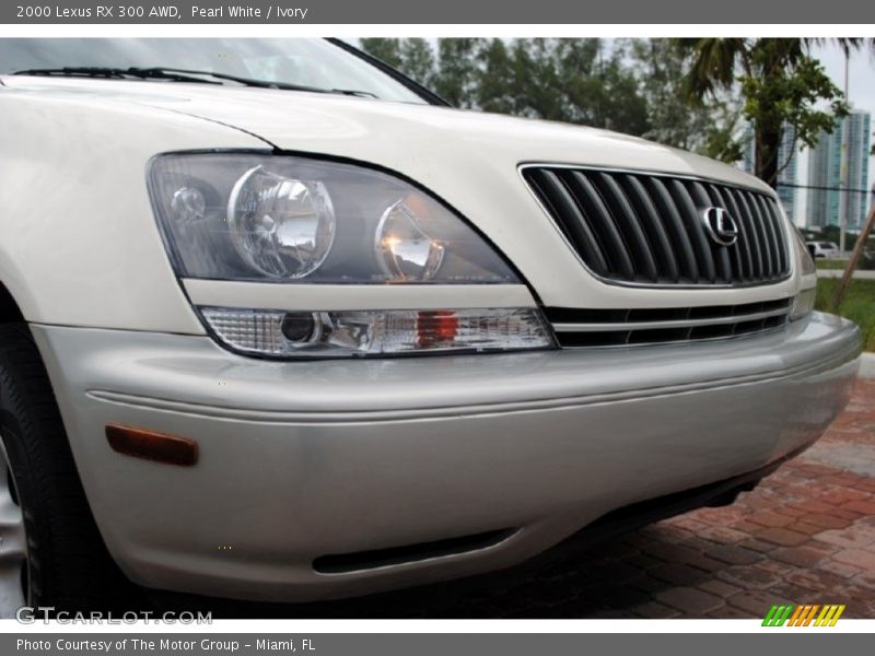Pearl White / Ivory 2000 Lexus RX 300 AWD