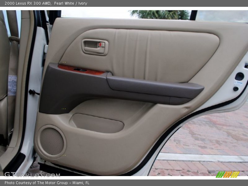 Pearl White / Ivory 2000 Lexus RX 300 AWD