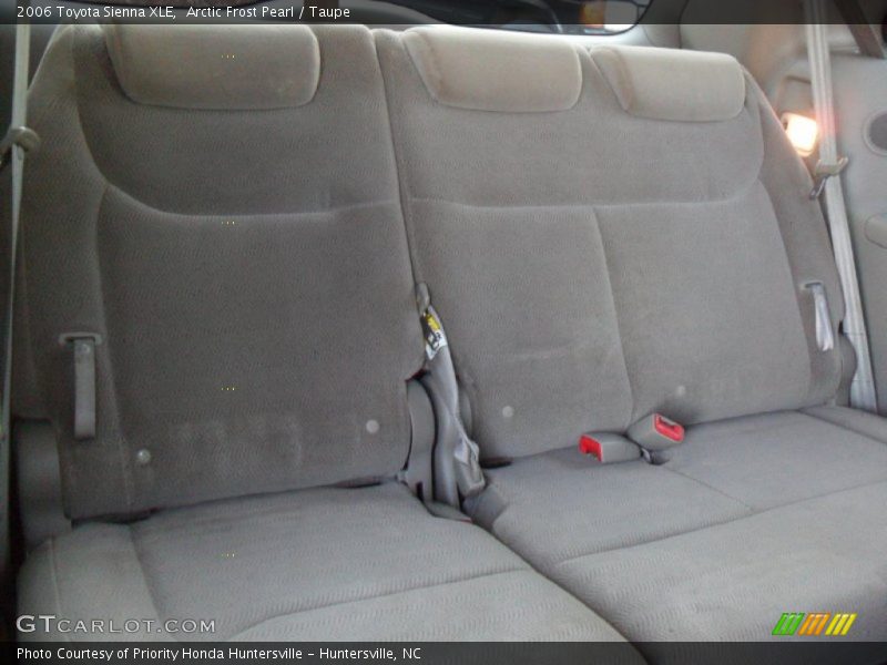 Arctic Frost Pearl / Taupe 2006 Toyota Sienna XLE