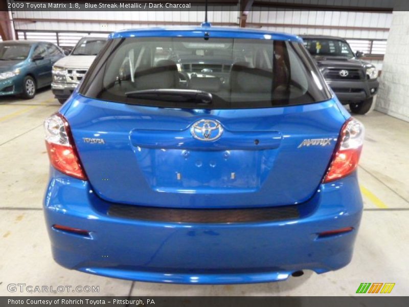 Blue Streak Metallic / Dark Charcoal 2009 Toyota Matrix 1.8