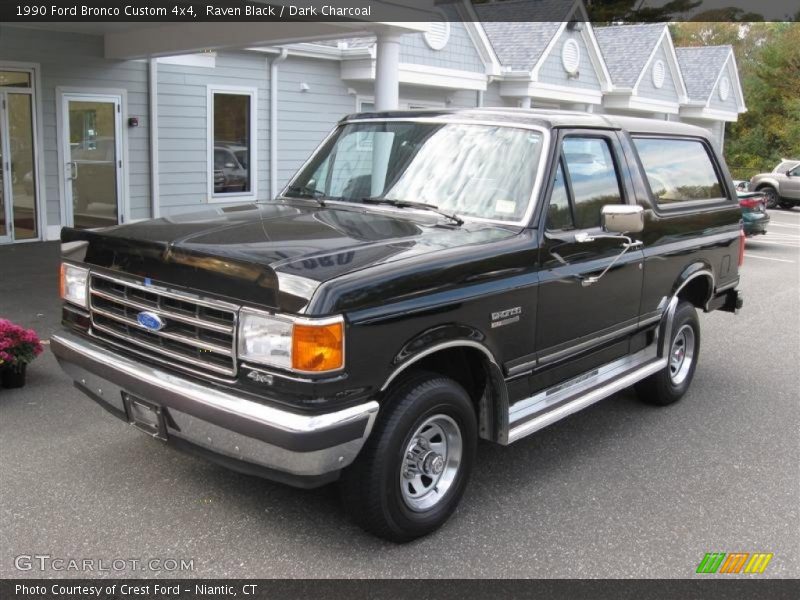 Front 3/4 View of 1990 Bronco Custom 4x4