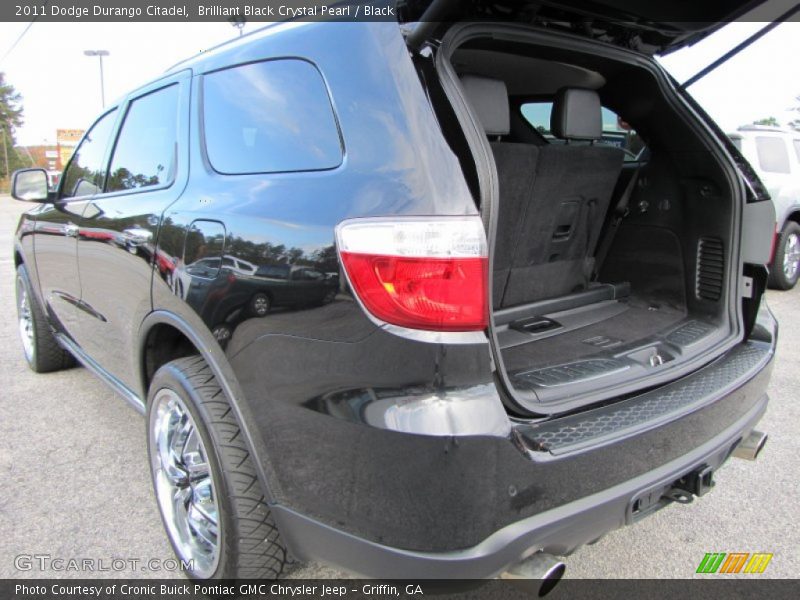 Brilliant Black Crystal Pearl / Black 2011 Dodge Durango Citadel