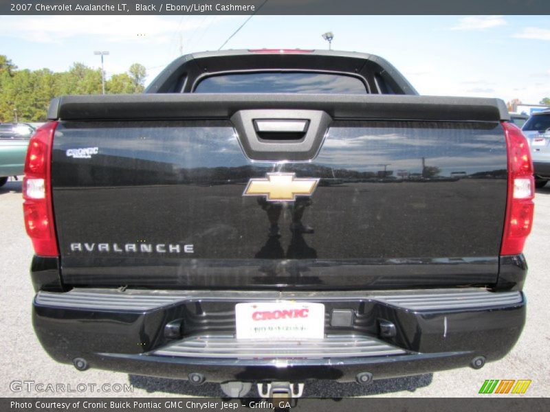 Black / Ebony/Light Cashmere 2007 Chevrolet Avalanche LT