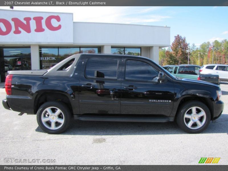 Black / Ebony/Light Cashmere 2007 Chevrolet Avalanche LT