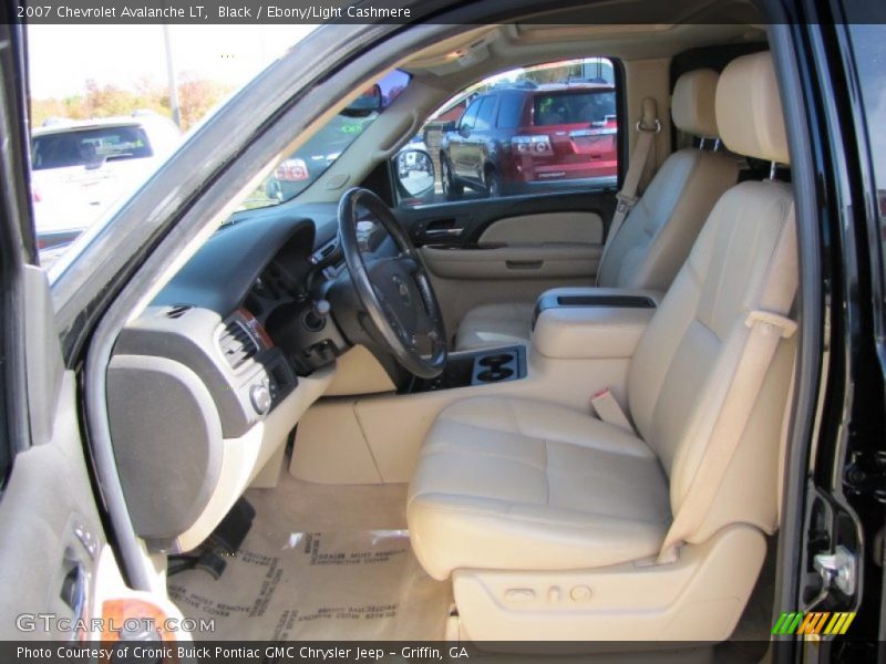  2007 Avalanche LT Ebony/Light Cashmere Interior